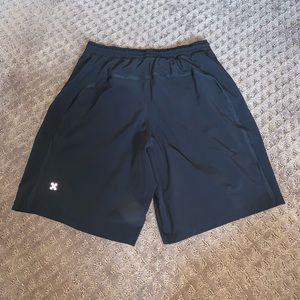 Lululemon 9” Pace Breaker Shorts